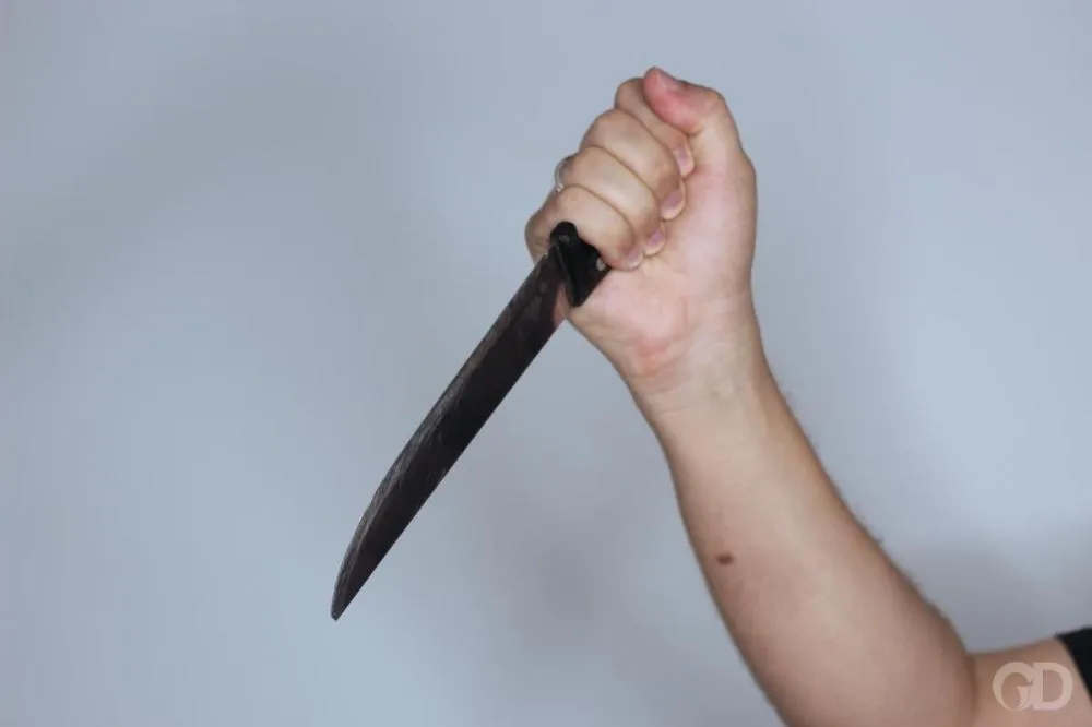 Homem tenta matar o 'amigo' durante bebedeira no interior